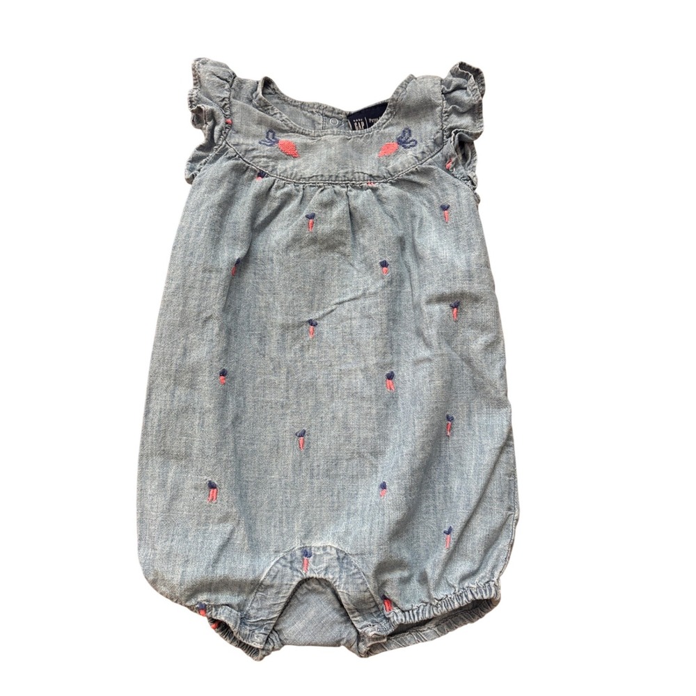 Baby Gap Peter Rabbit Romper Baby Blue Carrot Embroidered SIZE 18-24 Months